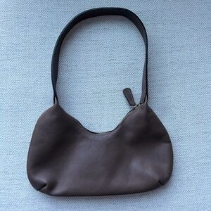 Elegant Brown Leather Shoulder Bag